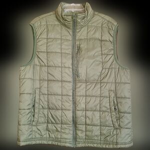 St John's Bay Men's Green Vest